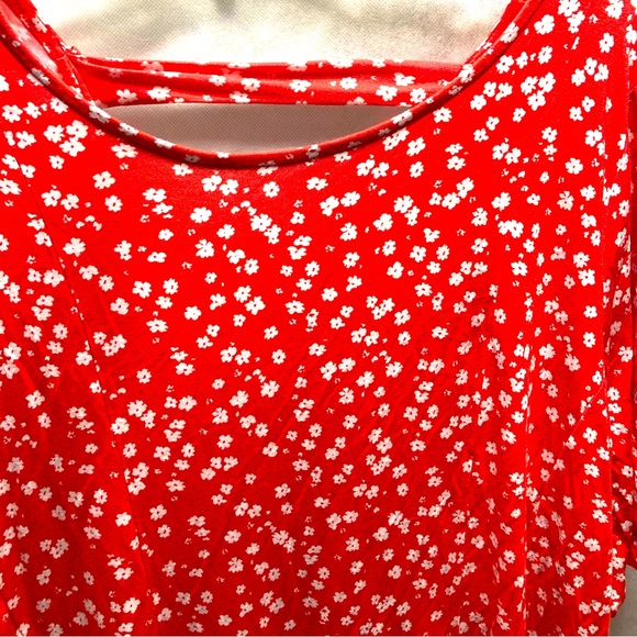 LANE BRYANT Red White Ditsy Floral Top Back Keyhole Detail Plus Size 18 20 - Picture 10 of 13